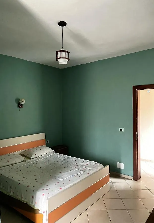 Montagna Hostel, Motel And Campsite Librazhd