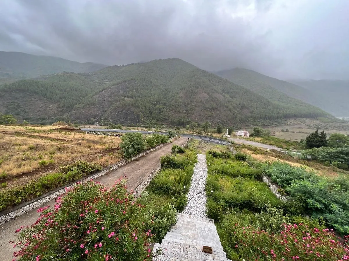 Montagna Hostel, Motel And Campsite Librazhd