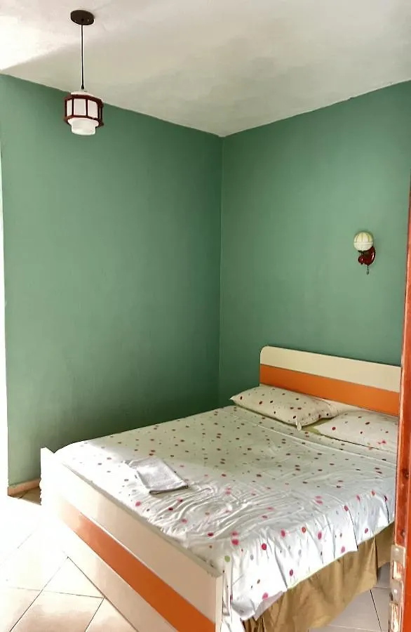 Montagna Hostel, Motel And CampsiteLibrazhet